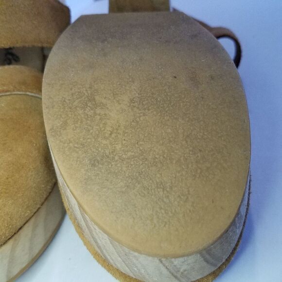 Free People Suede Park Circle Platform Buckle Round Toe Chunky Wood Clogs in Tan - Picture 13 of 16